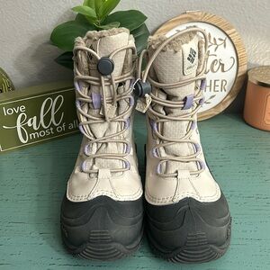 Columbia Boots SZ 4